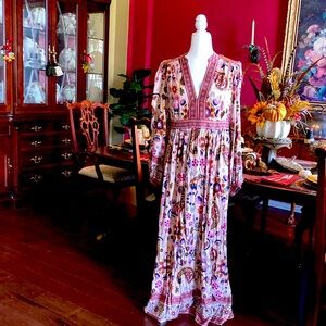 Beautiful Boden maxi dress 10